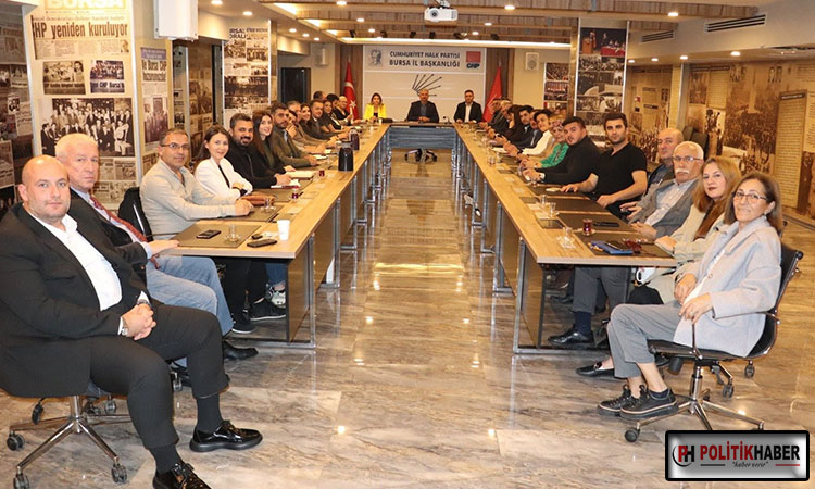 CHP Bursa İl Yönetiminde görev dağılımı yapıldı CHP Bursa İl Yönetiminde görev dağılımı yapıldı