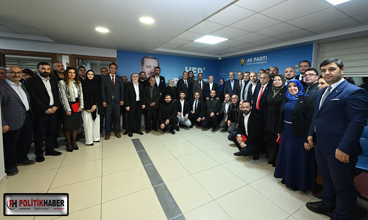 Ak Parti Bursa’da coşkulu üye katılımı! Ak Parti Bursa’da coşkulu üye katılımı!